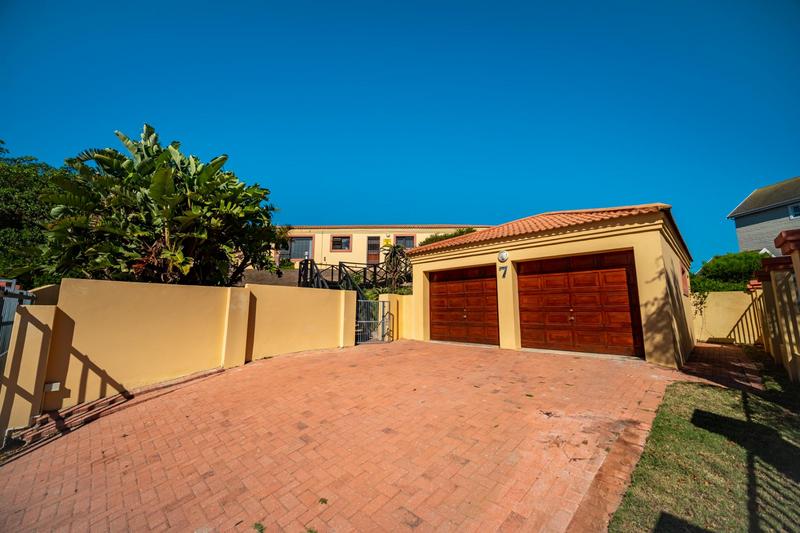 4 Bedroom Property for Sale in Aston Bay Eastern Cape